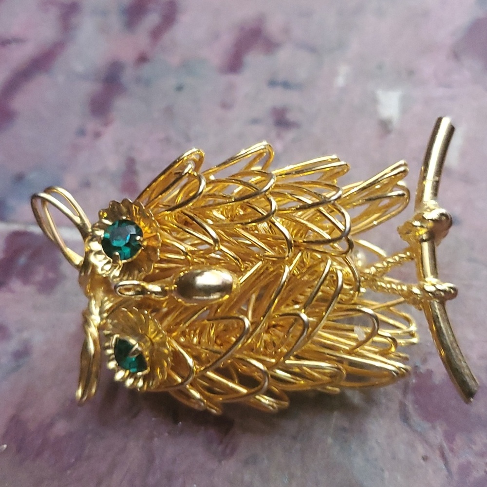 Unique owl on a branch wire pin DX788
